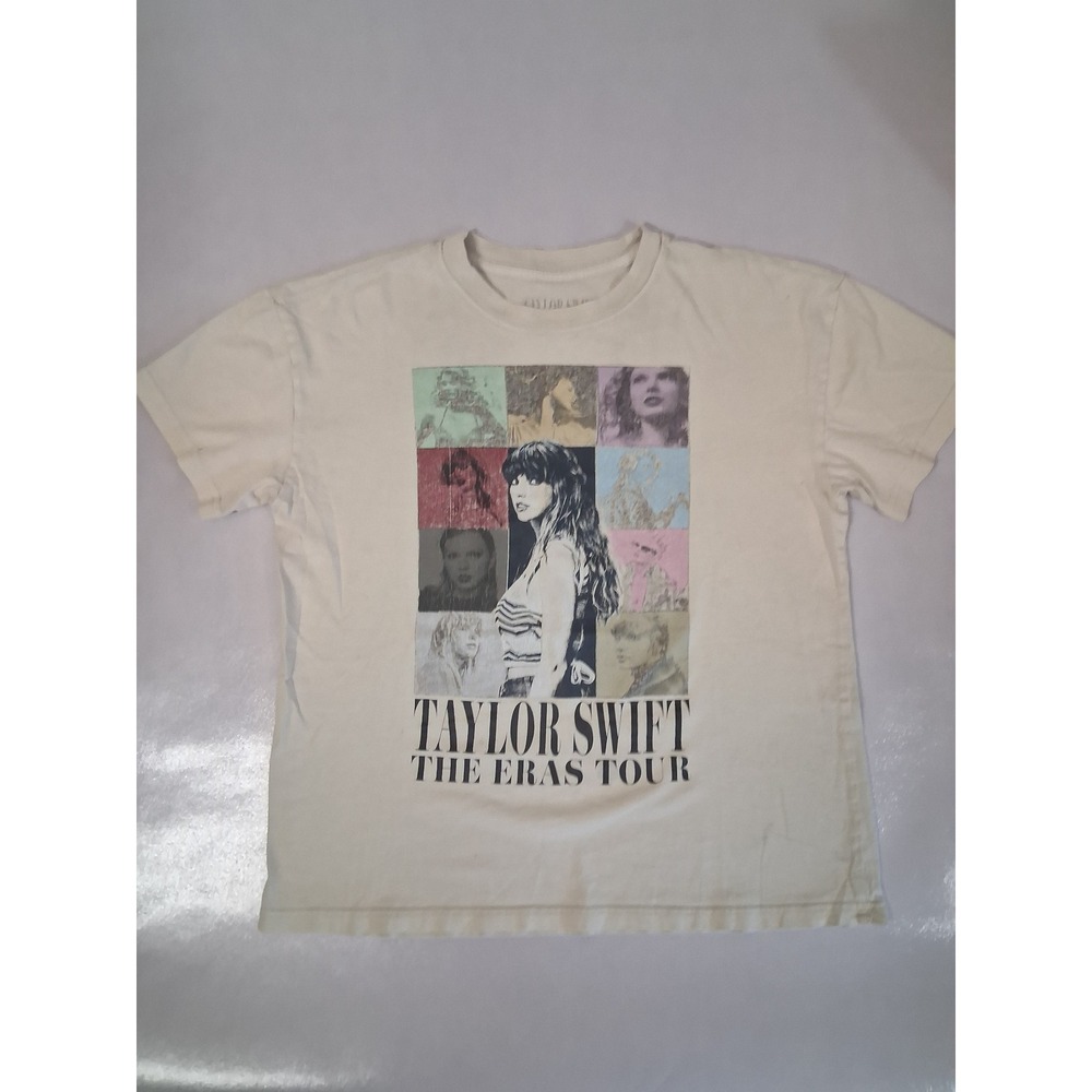 Taylor Swift The Eras Tour Graphic T-Shirt Cream XS International Dates T-Shirt